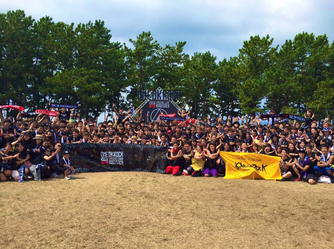 one_ok_love0609's tweet image. Taking Offの渚園MVに映ったのが未だに嬉しくて一番の思い出です！

仲間との横断幕企画も楽しかったし、また野外ライブやってほしいです！！

youtu.be/_1NU-YkY3dk?si…

#ONEOKROCK #渚園 #TakingOff