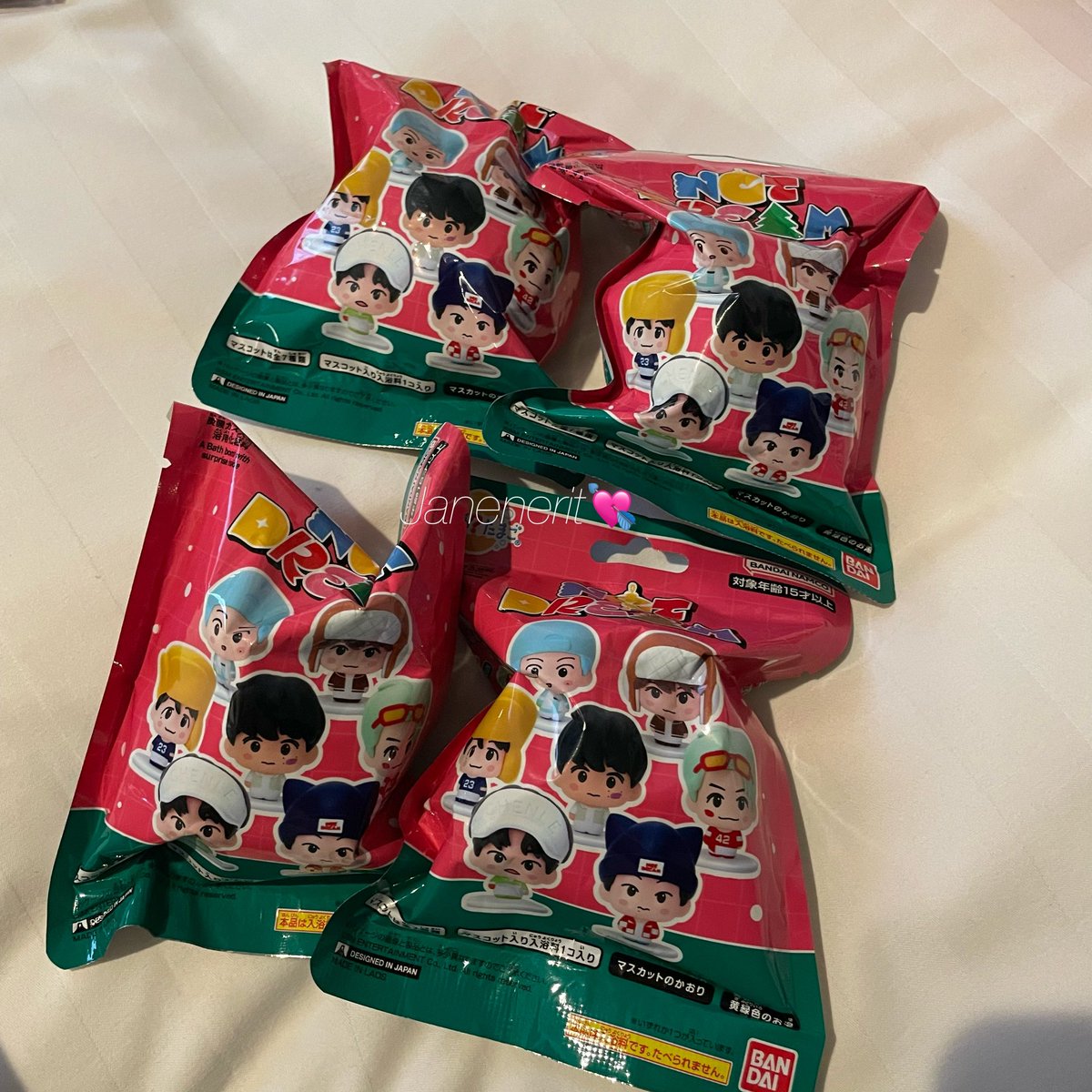 *พร้อมส่ง 23/4* หิ้วญี่ปุ่น bathbomb น้องดรีม/ nct dream คับ⭐️♡ 

ลูกละ 210 บาทค่า💚🫶🏻
มีเมมเบอ แจมิน2 เจโน่2 (เลือกเมมตามวิธีคนเกามาค่ะ)

📮ค่าส่ง ems 40/ นัดรับสยามวันที่ 28
สนใจ dm ได้เลยค่า🫧🙇🏻‍♀️
#ตลาดนัดnct #ตลาดนัดnctdream #ตลาดนัดอซท #ตุ๊กตาnct #หิ้วญี่ปุ่น #พรีญี่ปุ่น