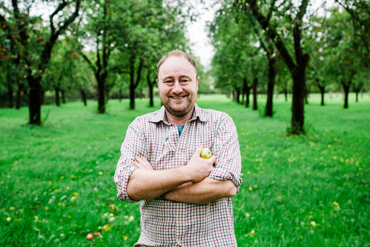 Sandford Orchards is celebrating British Cider Week with the launch of a new film which goes behind the scenes of its production process beertoday.co.uk/2024/04/21/san… #cider #cidernews @sandfordorchards