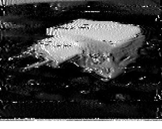 SportyPorcupine's tweet photo. Successfully decoded images from the 0100z #MightyKBC broadcast, featuring @SWRadiogram type text and data from @WD4AH_Al and SSTV from Peter Jones' DX Headlines segment. From Alabama. https://t.co/qz8yZIXWqv