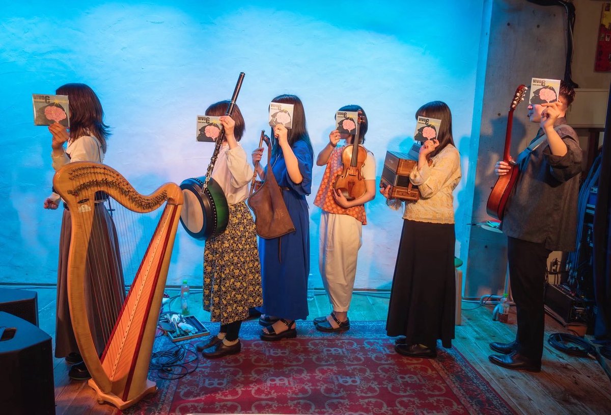 春夜備忘録爆鳴〜無事閉幕💥
るーがるーワンマンでのフルステージ、かつてない疲労感をお届けしました💚🩷💙🧡💛💜

ご来場の皆様、レコーディング・ライブをお手伝いいただいた各所の方々、ありがとうございます！

昨夜より『VIVO 6』(ﾋﾞﾎﾞｰﾛｸ)発売開始💿
少しずつ中身や裏話？も紹介します