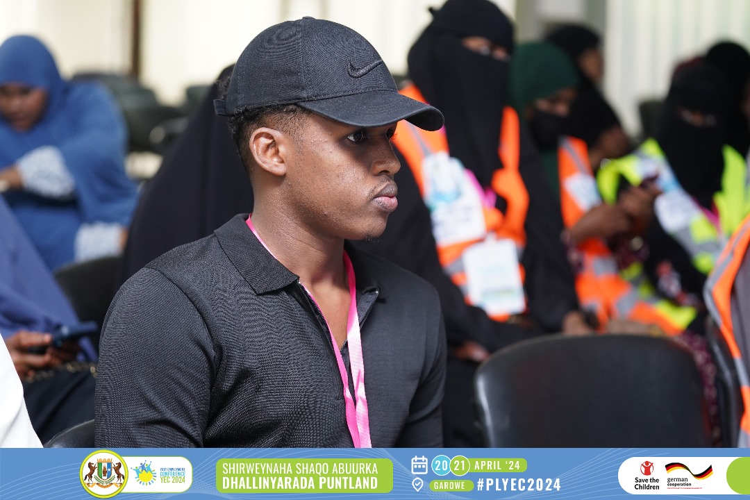 aasiyahusein's tweet photo. "Waxa maalintii 2aad si toosa uga furmay hotel martisoor Shirweynaha Shaqo Abuurka Dhalinyarada Puntland "

#PLYEC2024 https://t.co/PDwSERIILn