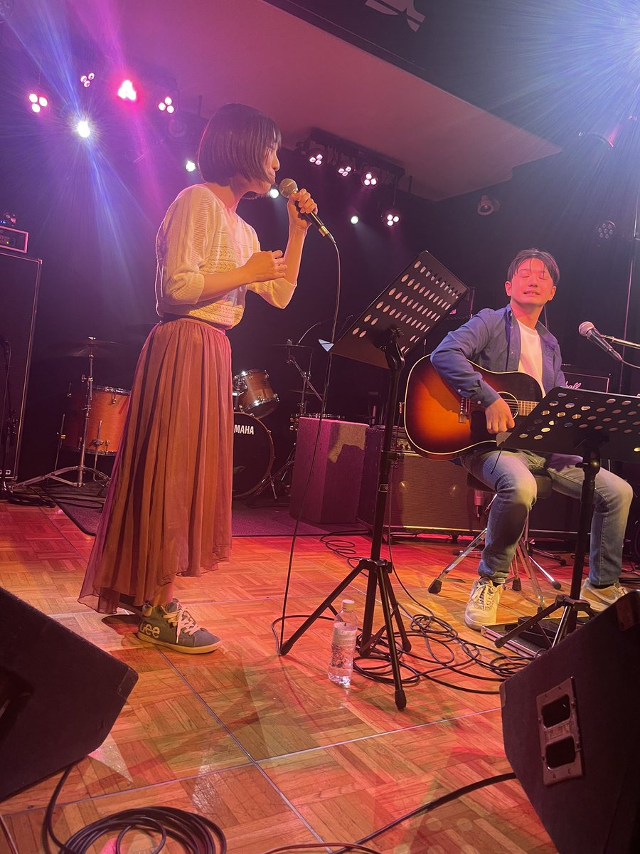 INBrecord's tweet image. ご夫婦のアコースティックユニット、and moreは夏の恋人と花になってを軽快に弾いて歌って頂きました✨️初の人前での演奏、会場も大盛り上がりでした😊✨️