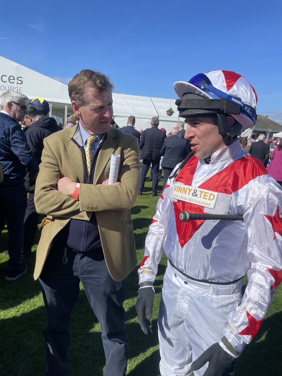 iddypryce's tweet image. Wow. What a day. This legend of a horse has taken us to Ascot, Cheltenham and Ayr this season. Delighted to take @jamiesnowden over his record prize money tally too.