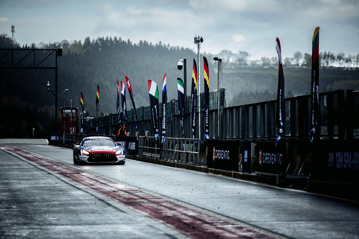 #24hseries – Soon it’s visors down for the second part of the #12HSpa. 👀

Tune in here for the final seven hours of racing action at @circuitspa 👉 amg4.me/24HSeriesLive

#AMG