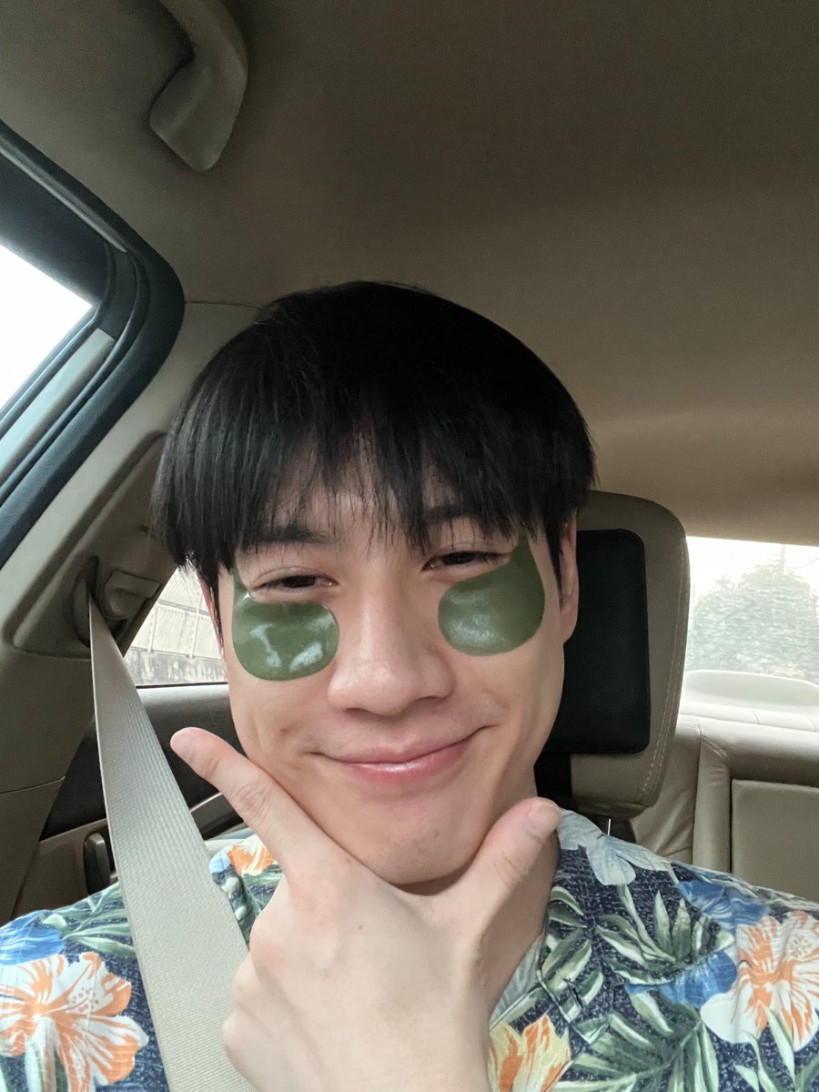 Bright Rapheephong tweet media