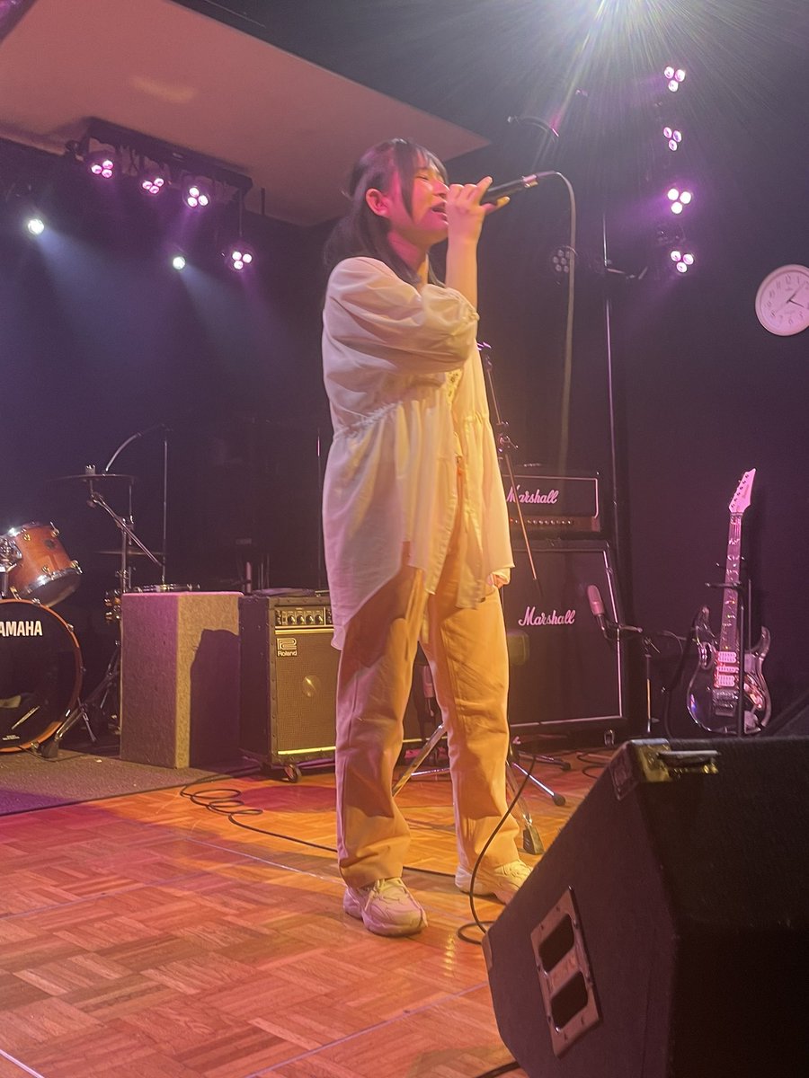 INBrecord's tweet image. 冬に引き続き今回もほなみちゃんは素晴らしいパフォーマンスです❣️世界は恋に落ちていると死ぬこと以外かすり傷を歌ってくれました✨️10代のパワーが炸裂してます🤲💕✨️