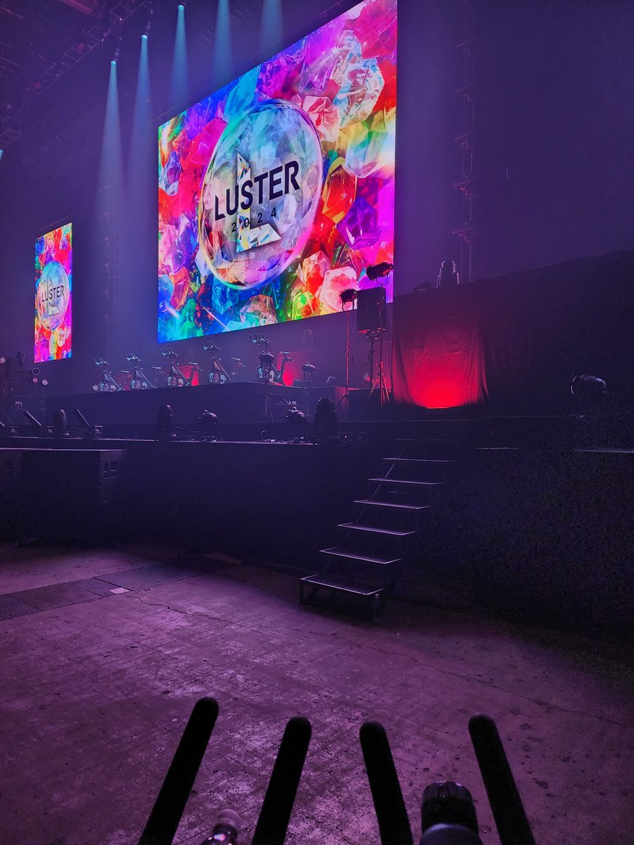 4clov's tweet image. 1日目と3日目、どちらも1列で😃チケ発頑張ってよかった🔥
#LUSTER2024