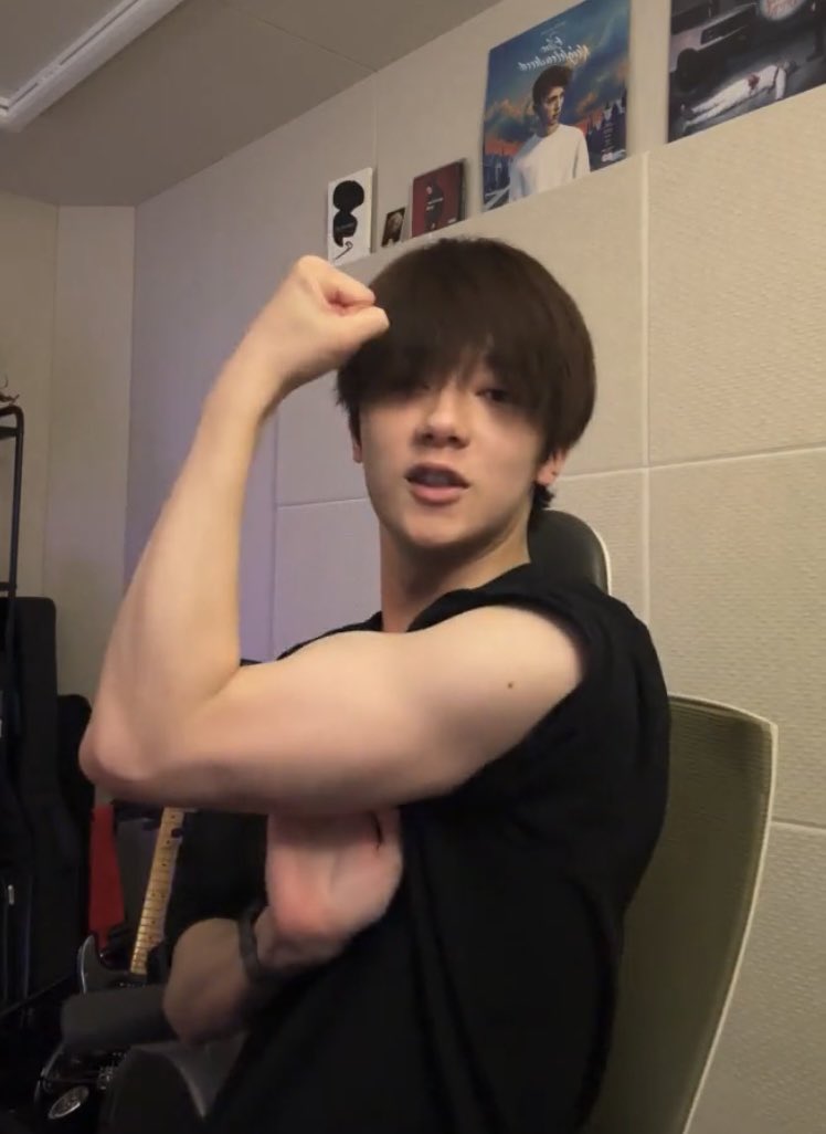 izieeu's tweet photo. 💪💪💪 https://t.co/laVFTpKAGI