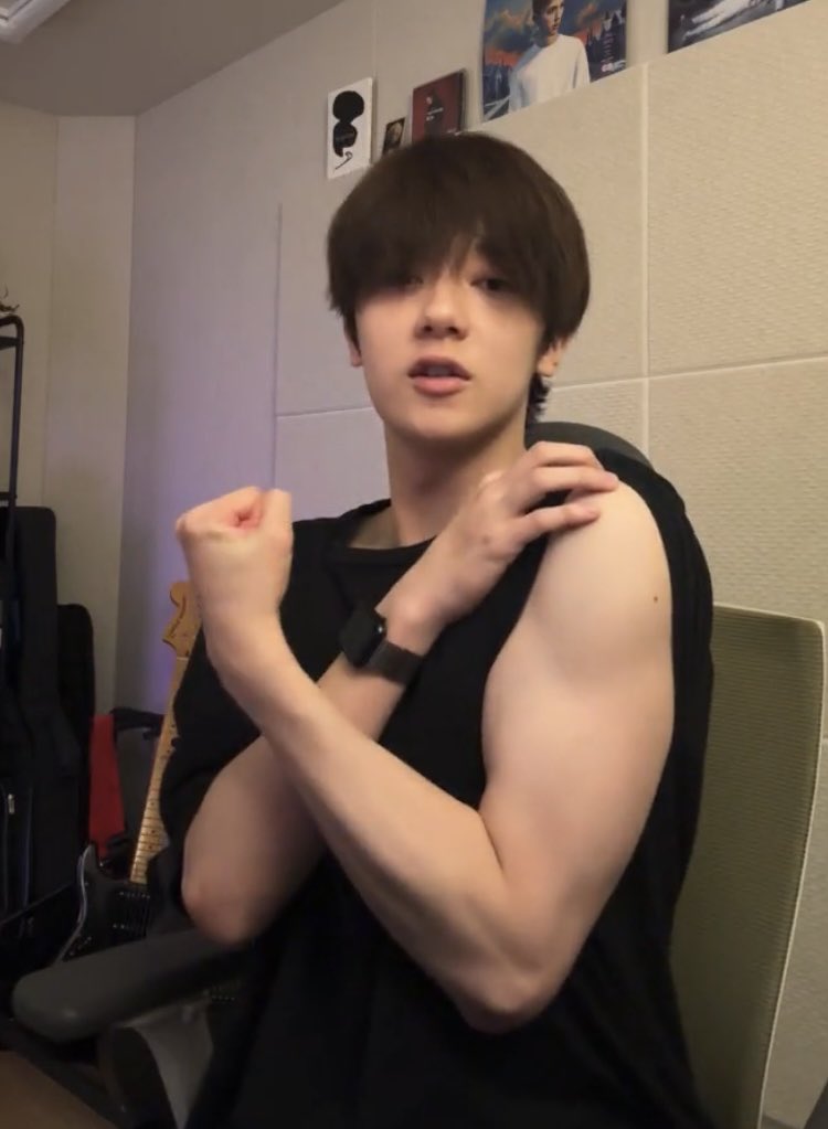 izieeu's tweet photo. 💪💪💪 https://t.co/laVFTpKAGI