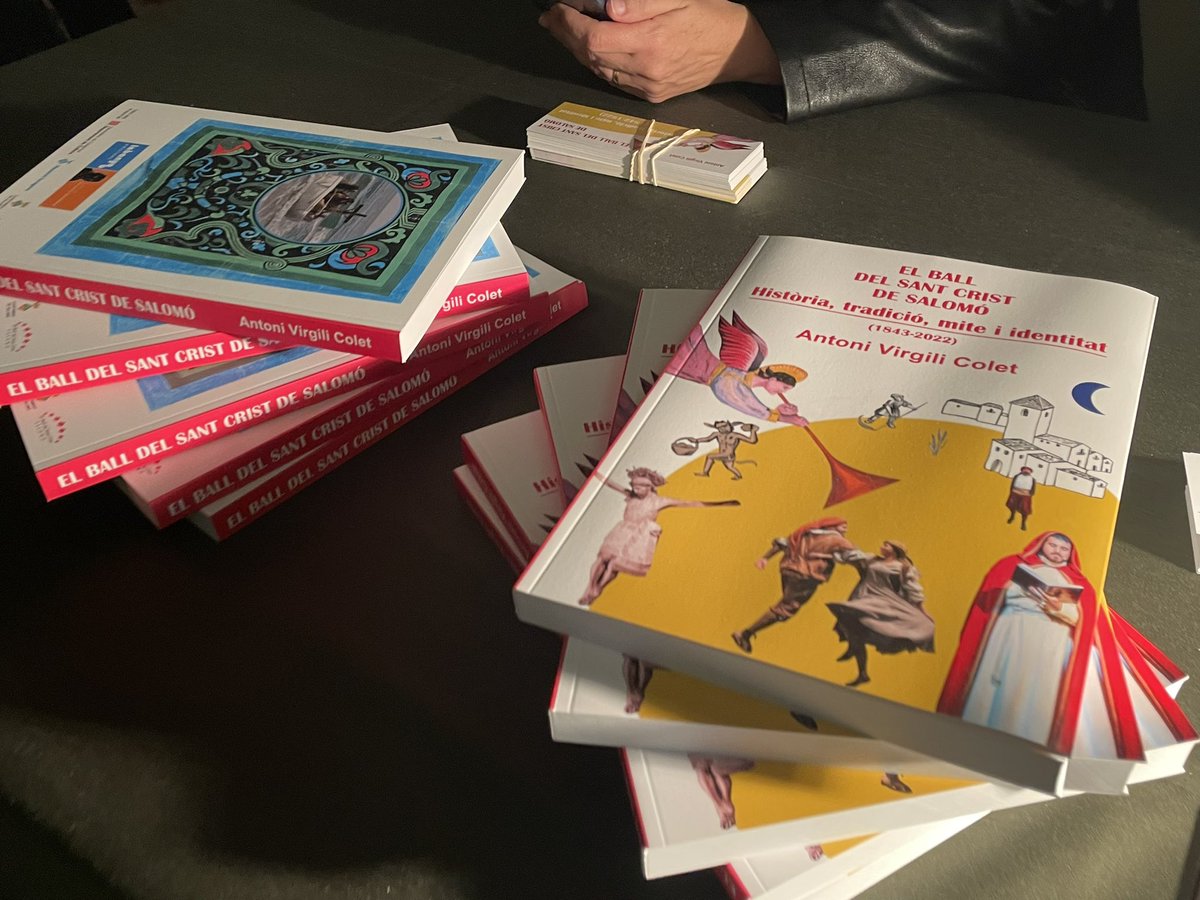 ballsantcrist's tweet photo. 📚 Aquest dissabte hem presentat el llibre ‘El Ball del Sant Crist de Salomó. Història, tradició, mite i identitat (1843-2022)’, d’Antoni Virgili Colet.

🗣️ Moltes gràcies a tothom que ha participat a l’acte i al nombrós públic que hi ha assistit! 🙌🏼👏🏻 https://t.co/qQRECbMaND