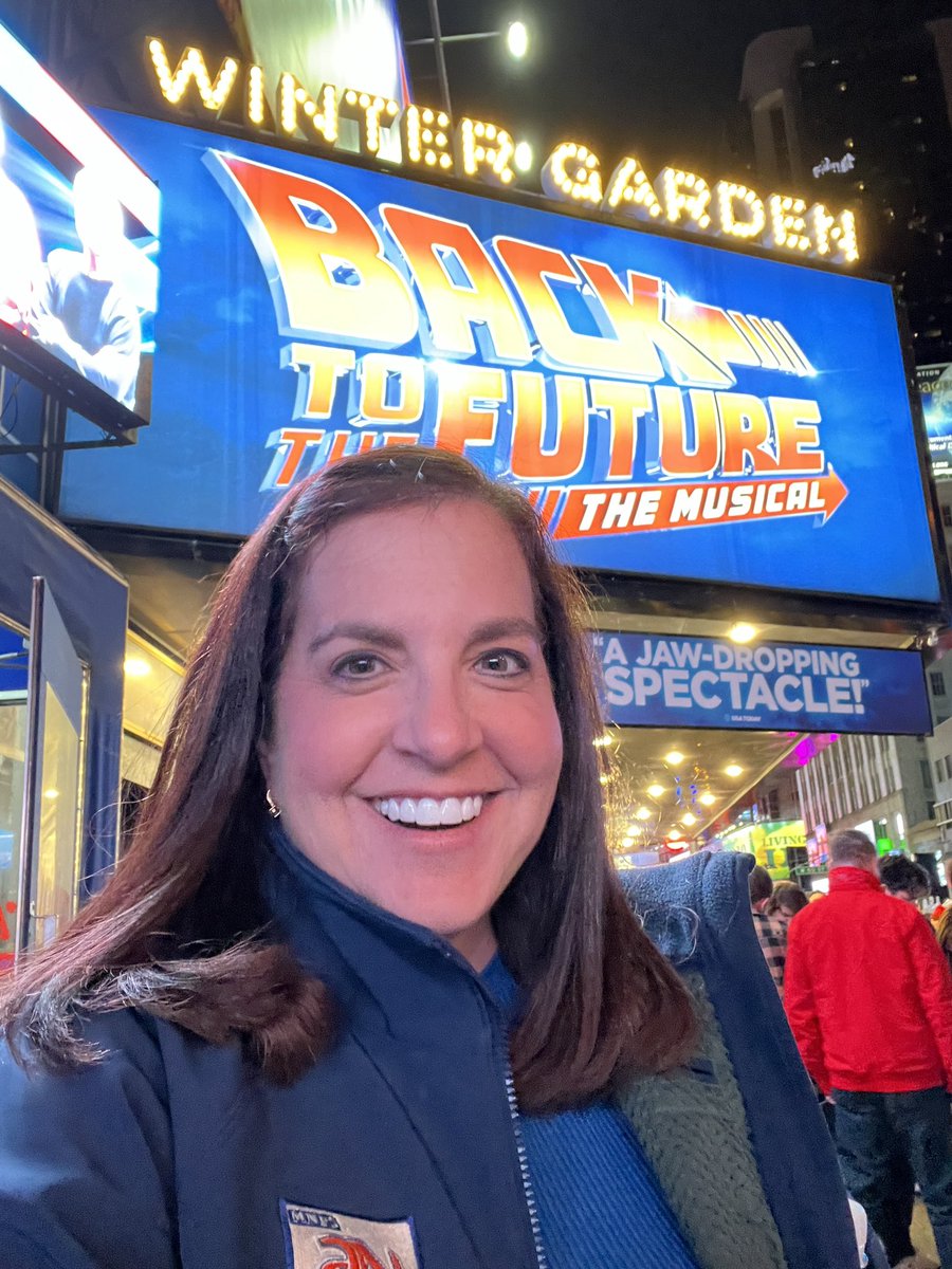 KesslerDr's tweet photo. If you are in the Big 🍎 I highly recommend this new musical. #BackToTheFuture https://t.co/6K3JLVFpYT