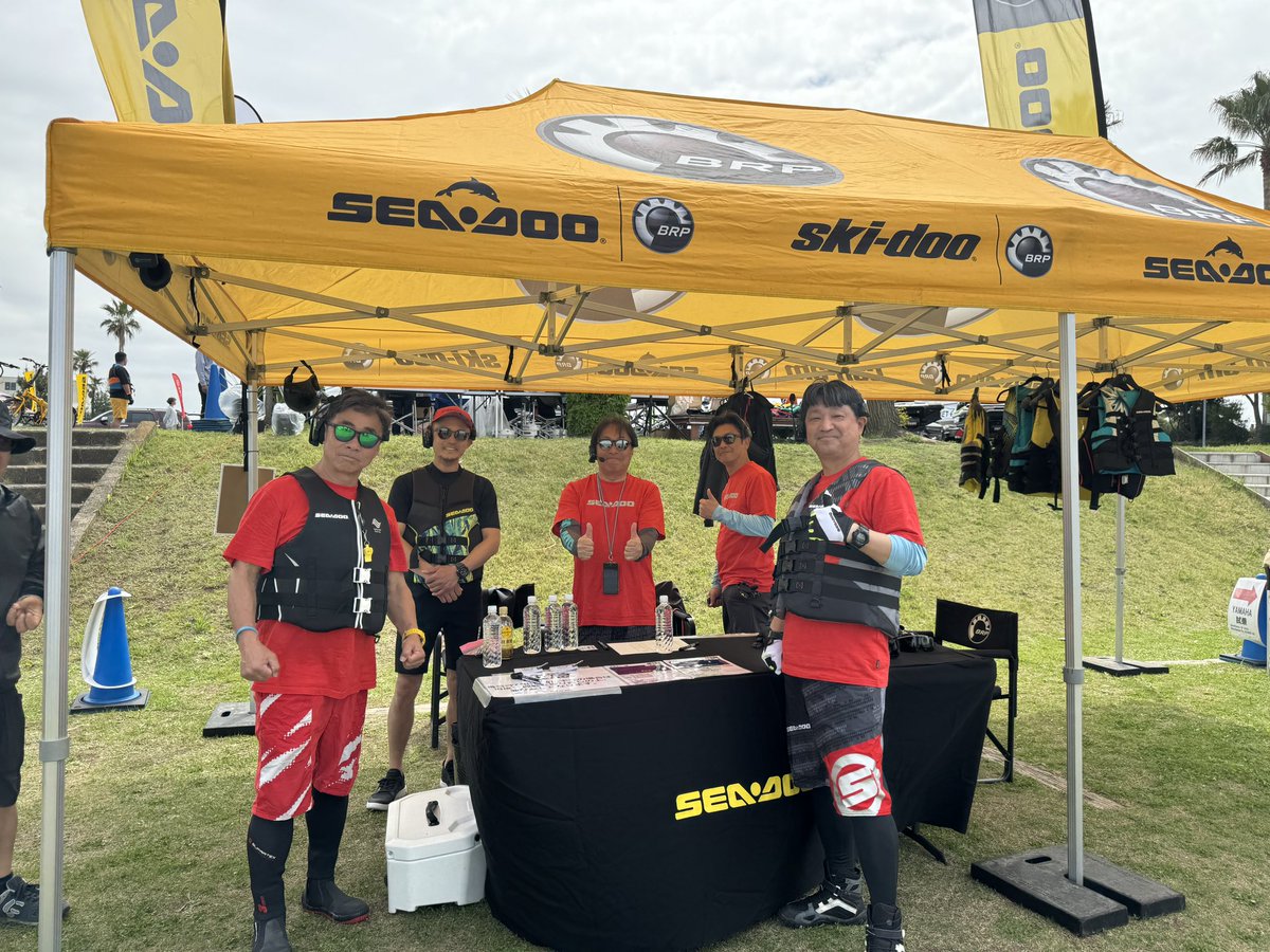 luckaoru's tweet photo. #FUNTORIDE #ジェットフィールド湘南 にて16:00まで開催中🐬🏝🫧
#BRP(#SEADOO) #Kawasaki(#JETSKI) #YAMAHA(#WaveRunner)
最初の水上バイクをご体験ください🥳
免許がない方もインストラクター同乗で安全にご体験いただけます👍💓 https://t.co/W901zFg3XJ