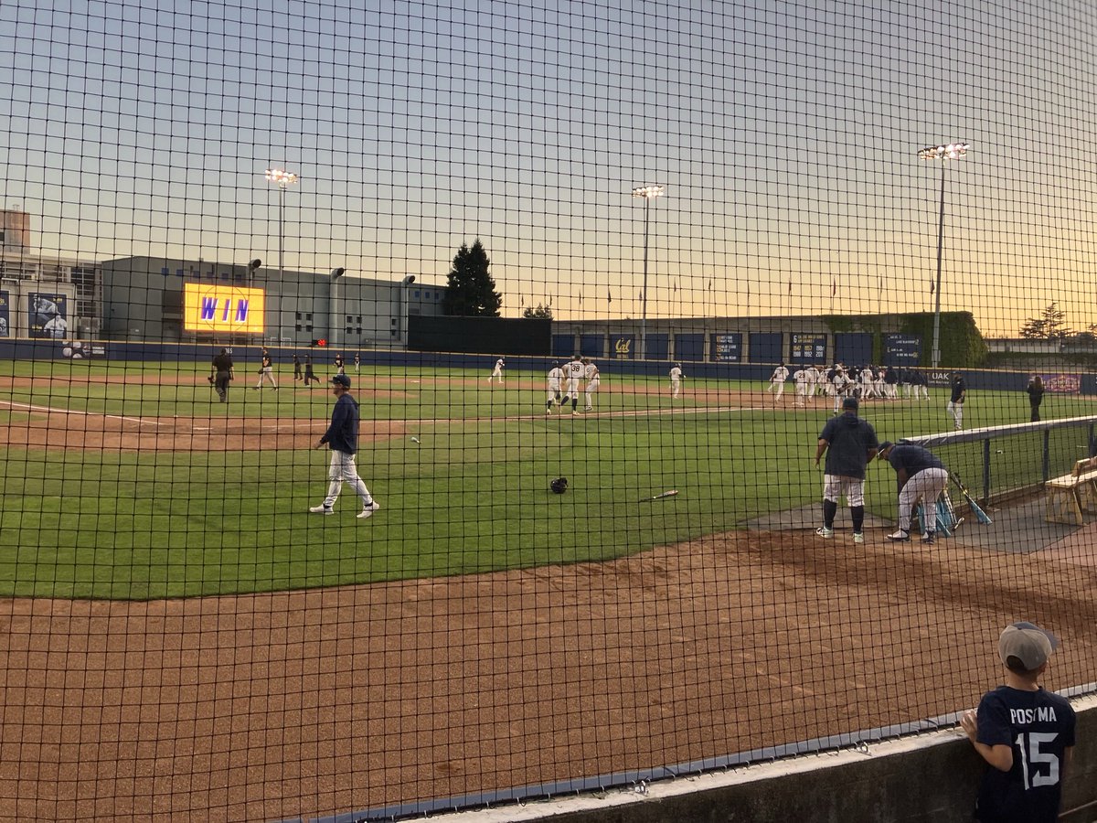Second straight walk-off win for ⁦@CalBaseball⁩ vs. No. 8 ⁦@BeaverBaseball⁩. Bears score 3 in the bottom of the 9th without hitting a ball out of the infield. Infield hit, error, 3 walks and a HBP. Cal 8, OSU 7. Bears have won 7 in a row.