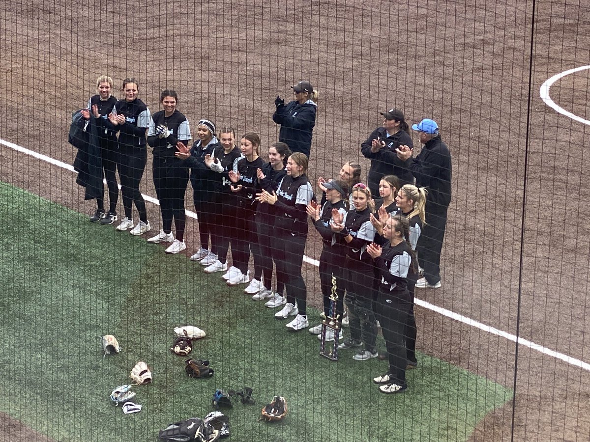 Shout out to South Bend St. Joseph for winning the Kokomo Softball Tourney today. In the championship, the Huskies defeated Belmont 10-0 with @OU_Softball commit @BerkleyZache throwing a perfect game with 19 strikeouts. She is only a junior and has a career 0.24 ERA. She was fun