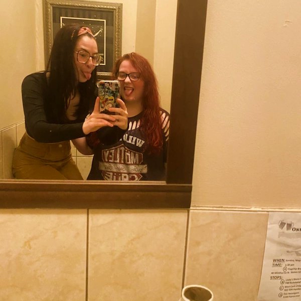 TiffanyZeyer's tweet image. I need a super ultra graphic modern girl like me 🥃🎉♊♈😍🤘🤙✨  #barhopping