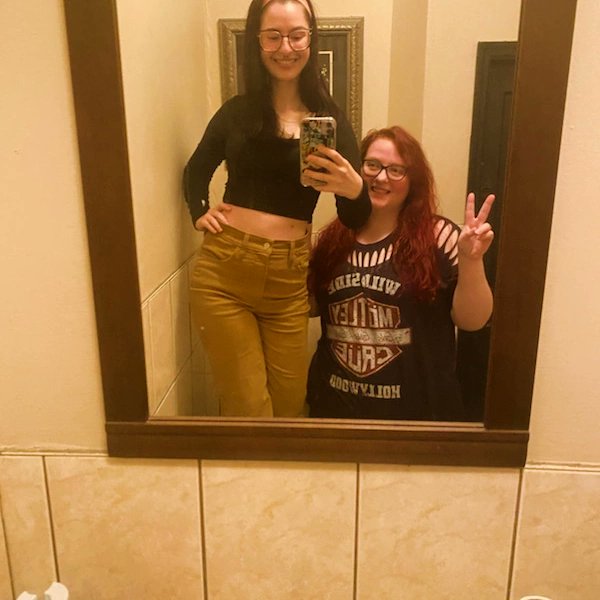 TiffanyZeyer's tweet image. I need a super ultra graphic modern girl like me 🥃🎉♊♈😍🤘🤙✨  #barhopping