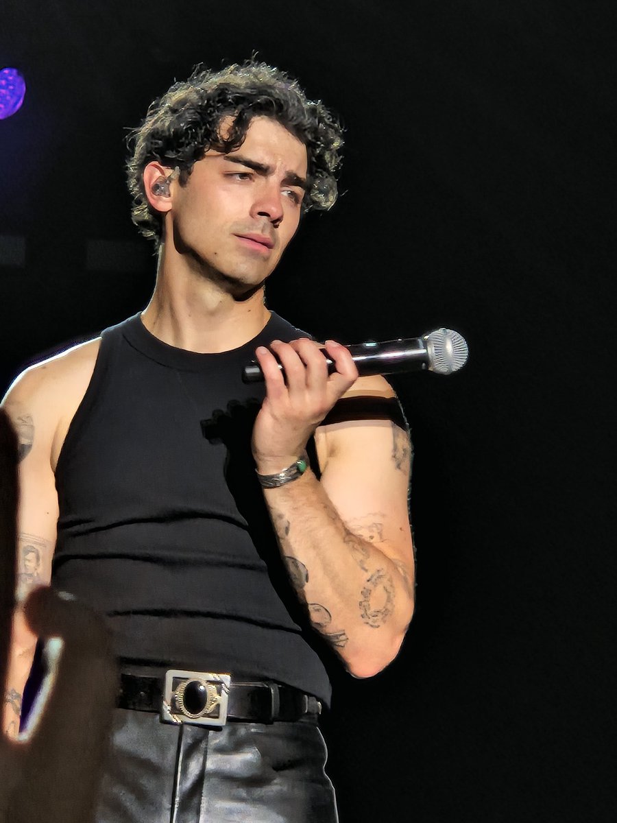 joejonasarchive's tweet photo. joe jonas, 2024. https://t.co/dG5MFpZotS
