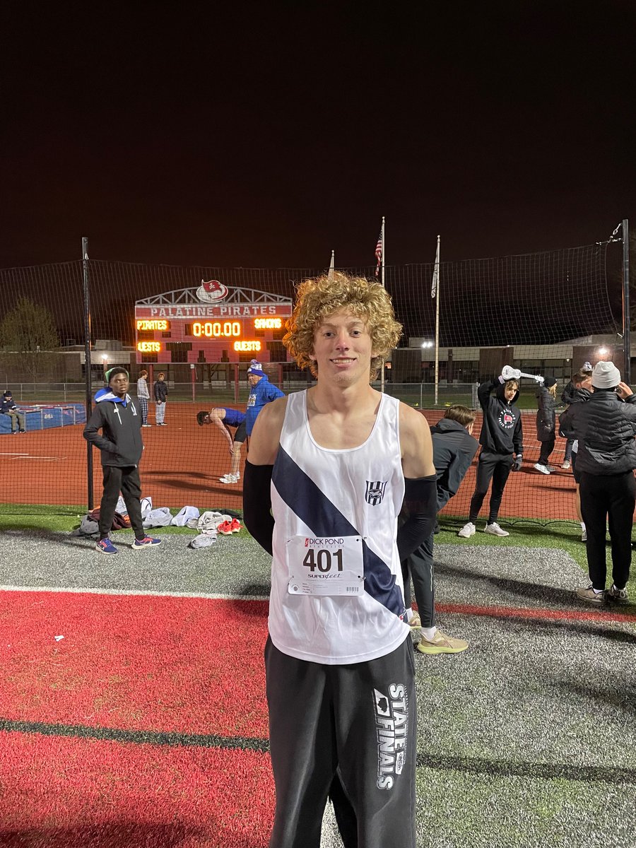 Plainfield South’s Dylan Maloney races to 4:18.63 Mile (4:17.20 - 1600) at the Palatine Distance Night! #TheCRC #ChampionshipCharacter