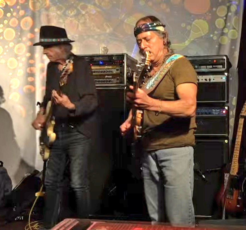 .@Moonalice is streaming L.I.V.E. now from @hopmonkseb at moonalice.com! And on the band's Facebook and YouTube pages!