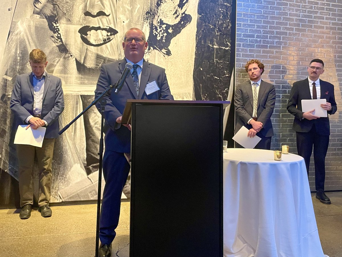 Bobby Ross Jr. tweet media