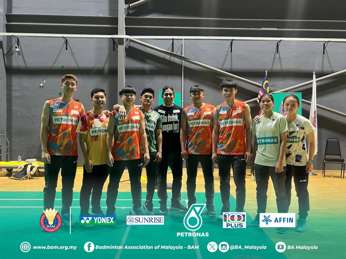 Empowering Our Athletes! 🎙️🏸 BAM recently conducted a media training program for 9 shuttlers from the national senior team, aimed at equipping them with the skills to engage with the media. Big thanks to experienced journalist @HareshDeol for sharing his insights with our