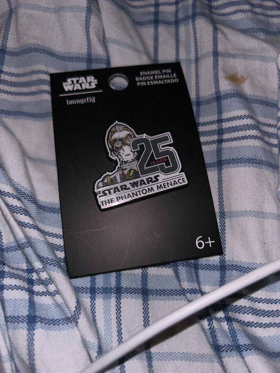 thecwflash101's tweet photo. Had $5 rewards at @BoxLunchGifts that expired in a few days so I got the exclusive @starwars @Loungefly the phantom menace 25th anniversary pin #StarWars #tpm #thephantommenace #getsomegiveback https://t.co/NGA2h3JQQT
