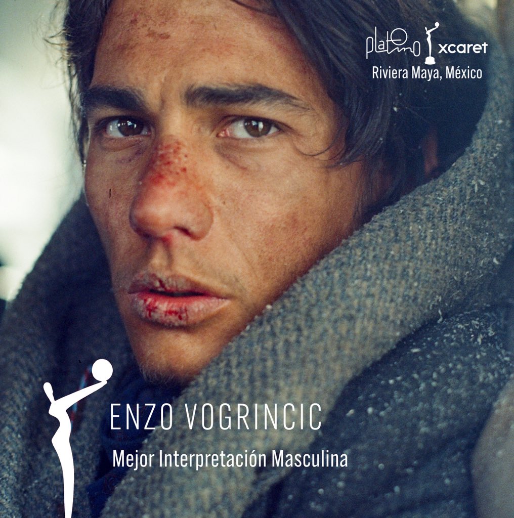 El Premio a la Mejor Interpretación Masculina es para… Enzo Vogrincic, por La sociedad de la nieve 🇺🇾 #PlatinoXcaret #RivieraMaya @RivieraMaya @GoCaribeMex