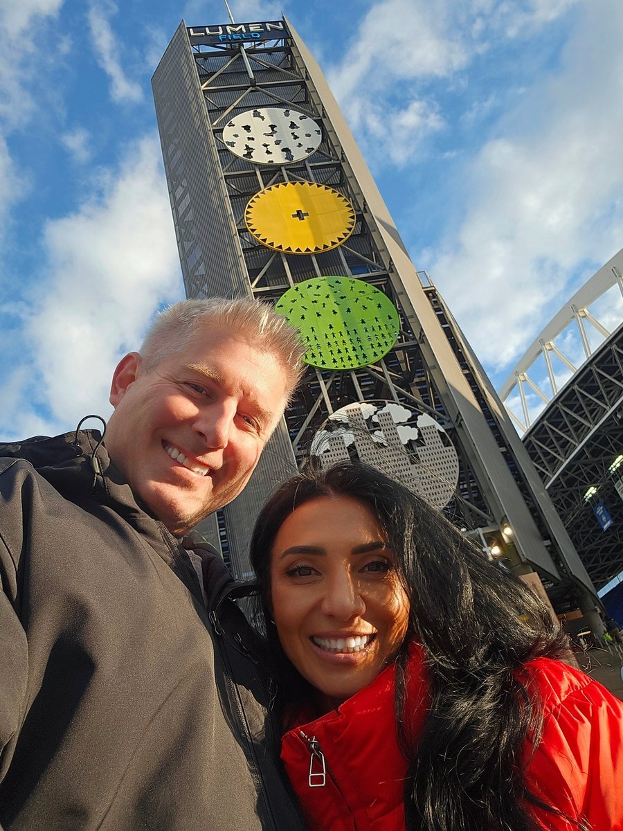 larisaldp's tweet photo. #soundersmatchday #matchday #seattlesounders https://t.co/nyO1xgkDDN