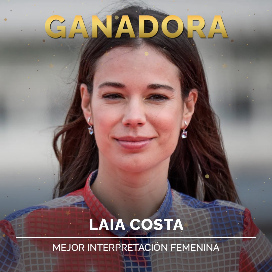 ¡Laia Costa: Mejor Interpretación Femenina! La actriz se lleva el Premio Platino esa noche por su papel como Nat en 'Un amor'. #PremiosPlatino #Xcaret #Actuacion #Actriz #Cine
