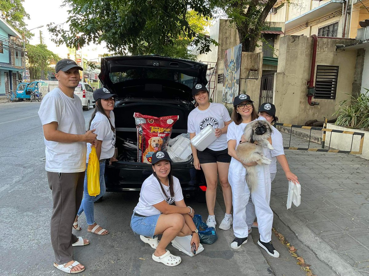 iced_CM's tweet photo. Introducing "PAWSITIVE IMPACT": A heartfelt initiative dedicated to feeding and caring for stray dogs in our city. With compassion as our guiding force, we strive to provide sustenance and love to these furry friends ensuring they never go hungry or overlooked.
#pawproject
#fyp https://t.co/9KevxVNZV6