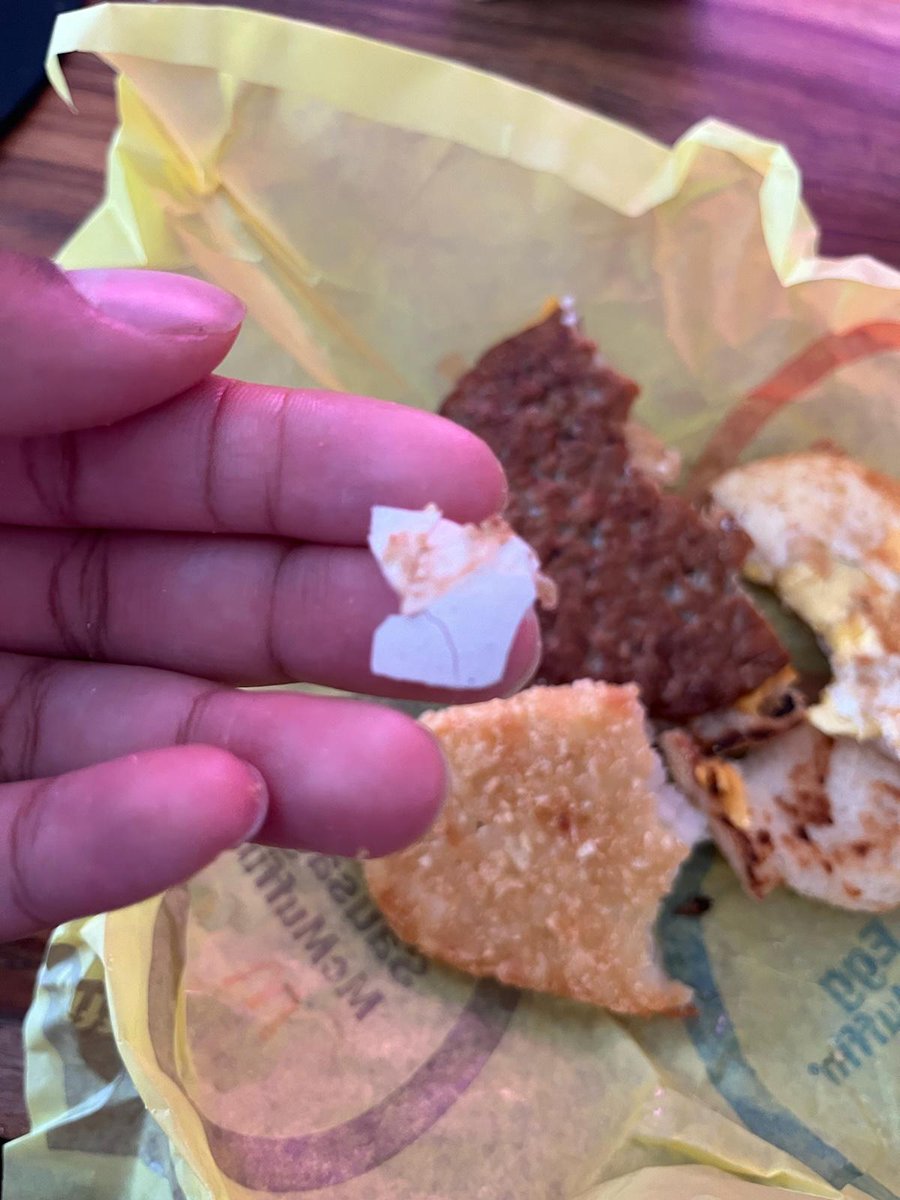 Goranzila's tweet image. got a piece of egg shell in @McDonalds breakfast this morning,
I am sure you guys will say this prove real eggs bein used but this should not be happening