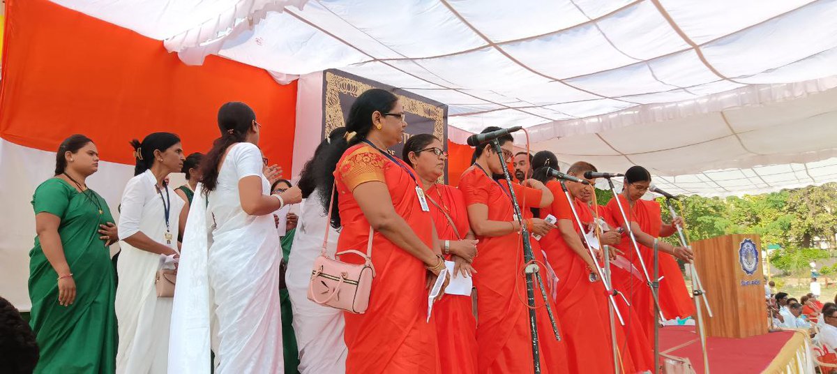 डॉ. बाबासाहेब आंबेडकर यांच्या १३३ व्या जयंती निमित्त भारतीय बौद्ध महासभा अकोला जिल्ह्याच्यावतीने ३ हजार महिलांद्वारे भारतीय संविधानाच्या उद्देशिकेचे ७५ हजार वेळा वाचनाला सुरुवात. प्रचंड मोठ्या संख्येने हजारो महिलांची उपस्थिती. कार्यक्रमाला वंचित बहुजन आघाडीचे नेते