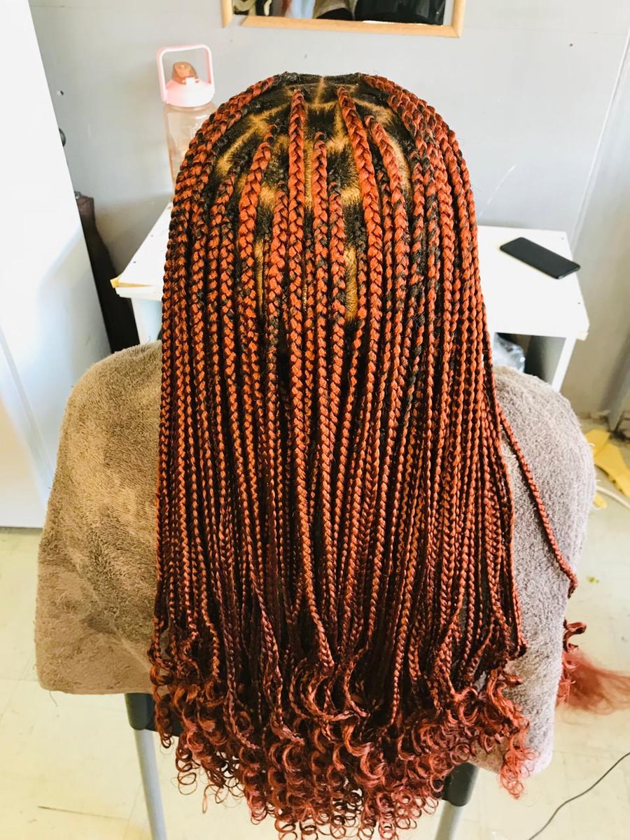 Still your 🔌 for braids🤭❣️
📍Speedy complex Maseru
C/W +266 68771466

#braids
 #curls
#lesotho
#maseru