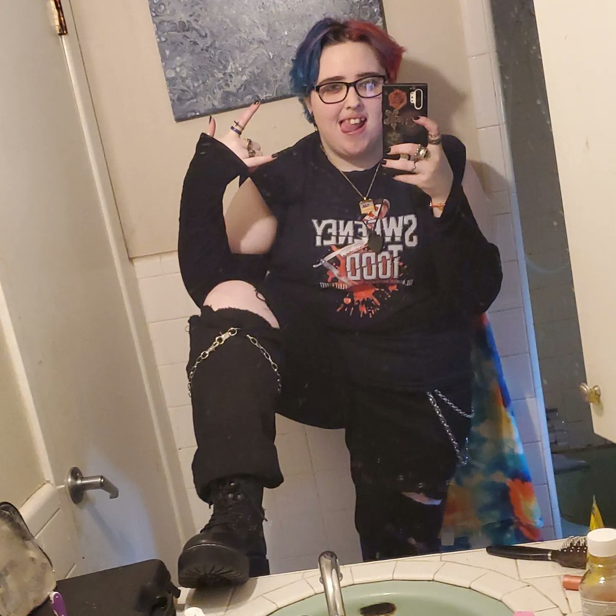ashofgames's tweet photo. ash in his self love era?? crazy https://t.co/8Ws2GVDTiJ