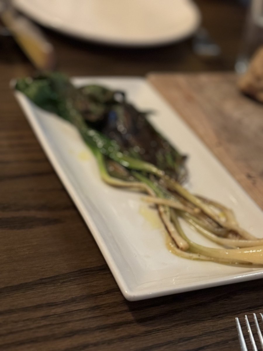 BlackbellyCO's tweet photo. 🎤 ⬇️ it may only be “fake spring”, but we’ve had our real spring menu change, and it’s divine 🌸❄️🌧️🌱
#blackbellyco #coloradospring #colorado
#bouldercolorado #seasonal https://t.co/zkba2zJuGe