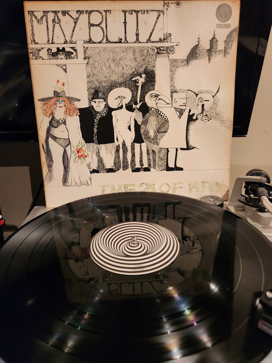 SpinVinyl1's tweet photo. May Blitz second album 2nd Of May is just as good as the first if not better. More great fuzzy guitar and jammy songs. These guys should of been bigger. One of the best secrets of the 70's! Original German press.
#MayBlitz #2ndOfMay #ForMadmenOnly #SnakesAndLadders #vinylrecords https://t.co/Dq2ooEdRN2