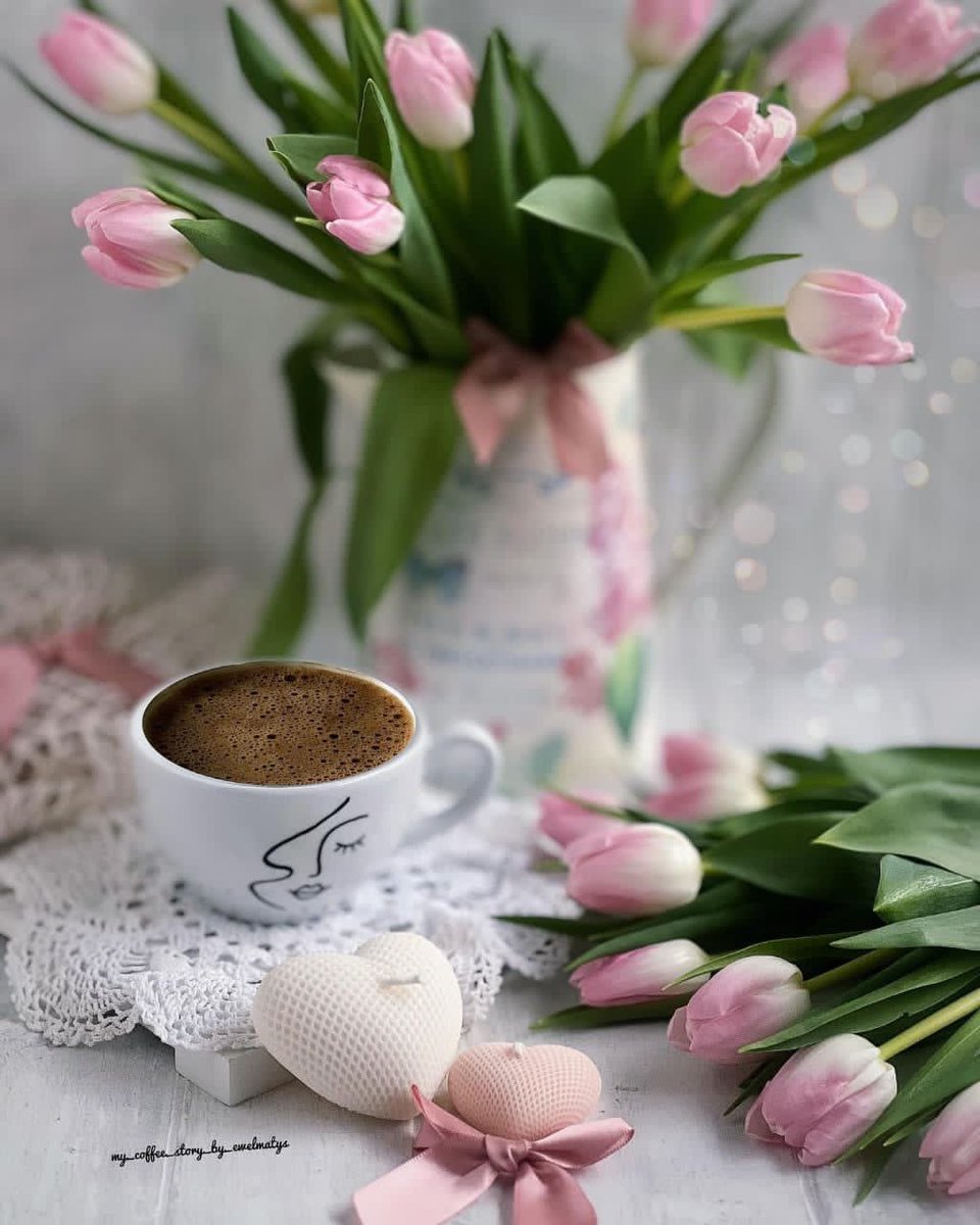 *صباح الخير والسعادة💌🎈*            *واجعل لنا يا الله من الحياة نصيبًا جميلًا وحظًا وفيراً ،  وجمّلنا بالخُلق الطيب والطبع اللين والقلب النقي*
صباح_الخير