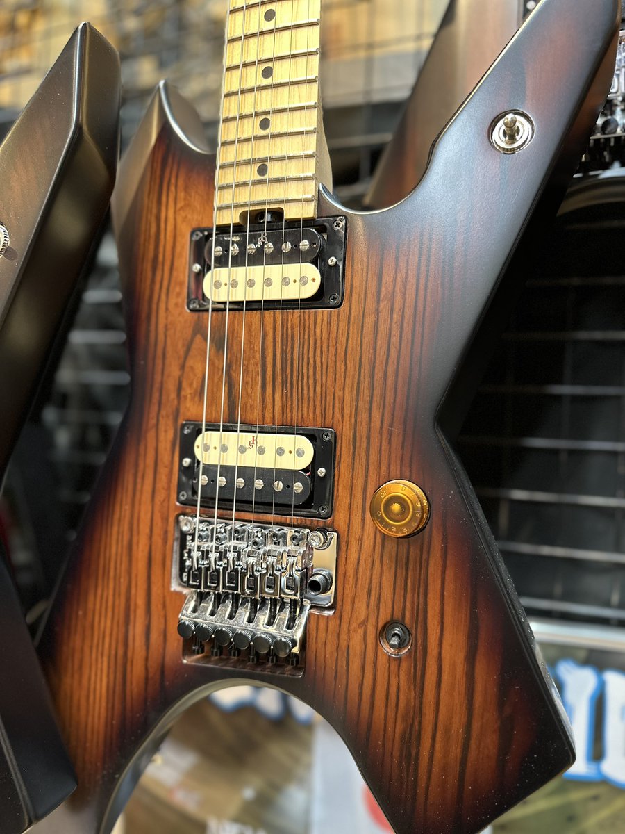 esptechhouse's tweet image. こちらのKiller KG-Exploder Mushaはデジマートにも掲載中です！

digimart.net/search?shopNo=…

店頭なら一本一本お試しいただきながら選ぶことも可能です！

ご一緒に高崎さんモデルのCryBabyもいかがですか？！
#Killerguitars #Exploder #Musha #MushaxKusha 

#テクハみやこし