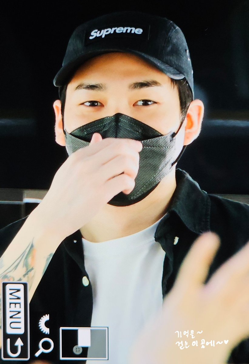 기억을 걷는 이 곳에 tweet media