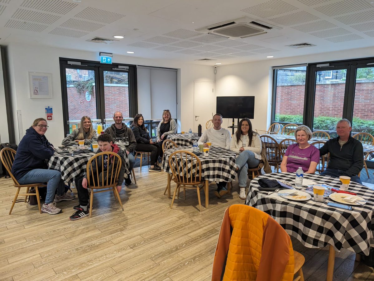 Good luck to all our incredible @LondonMarathon runners today! 🙌🏃 Here they all are last night meeting in our #EvelinaLondon House enjoying a pasta party, sharing stories and getting ready for the big day. ❤️ We'll all be cheering you on! 👏 #LondonMarathon #marathon
