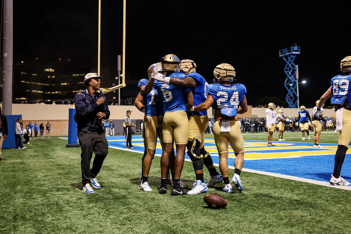 UCLA Football (@uclafootball) on Twitter photo 1๏ธโฃ more week until the ๐ฆ๐ฝ๐ฟ๐ถ๐ป๐ด ๐ฆ๐ต๐ผ๐๐ฐ๐ฎ๐๐ฒ! ๐
Claim your ๐๐ฅ๐๐ tickets  
๐๏ธ: bit.ly/3IT3tfK
#GoBruins 1๏ธโฃ more week until the ๐ฆ๐ฝ๐ฟ๐ถ๐ป๐ด ๐ฆ๐ต๐ผ๐๐ฐ๐ฎ๐๐ฒ! ๐
Claim your ๐๐ฅ๐๐ tickets  
๐๏ธ: bit.ly/3IT3tfK
#GoBruins