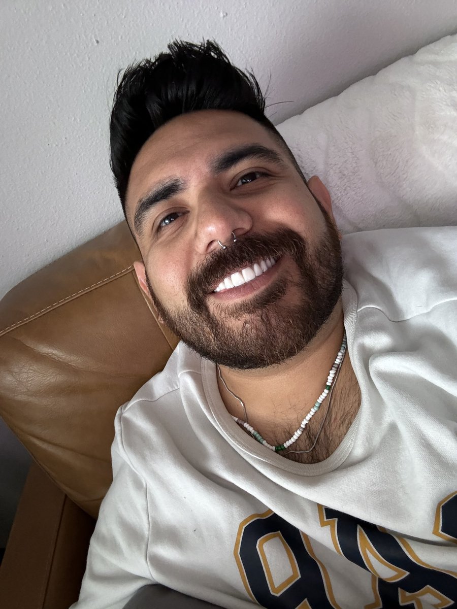 its___ff's tweet image. cuddles? and making out?