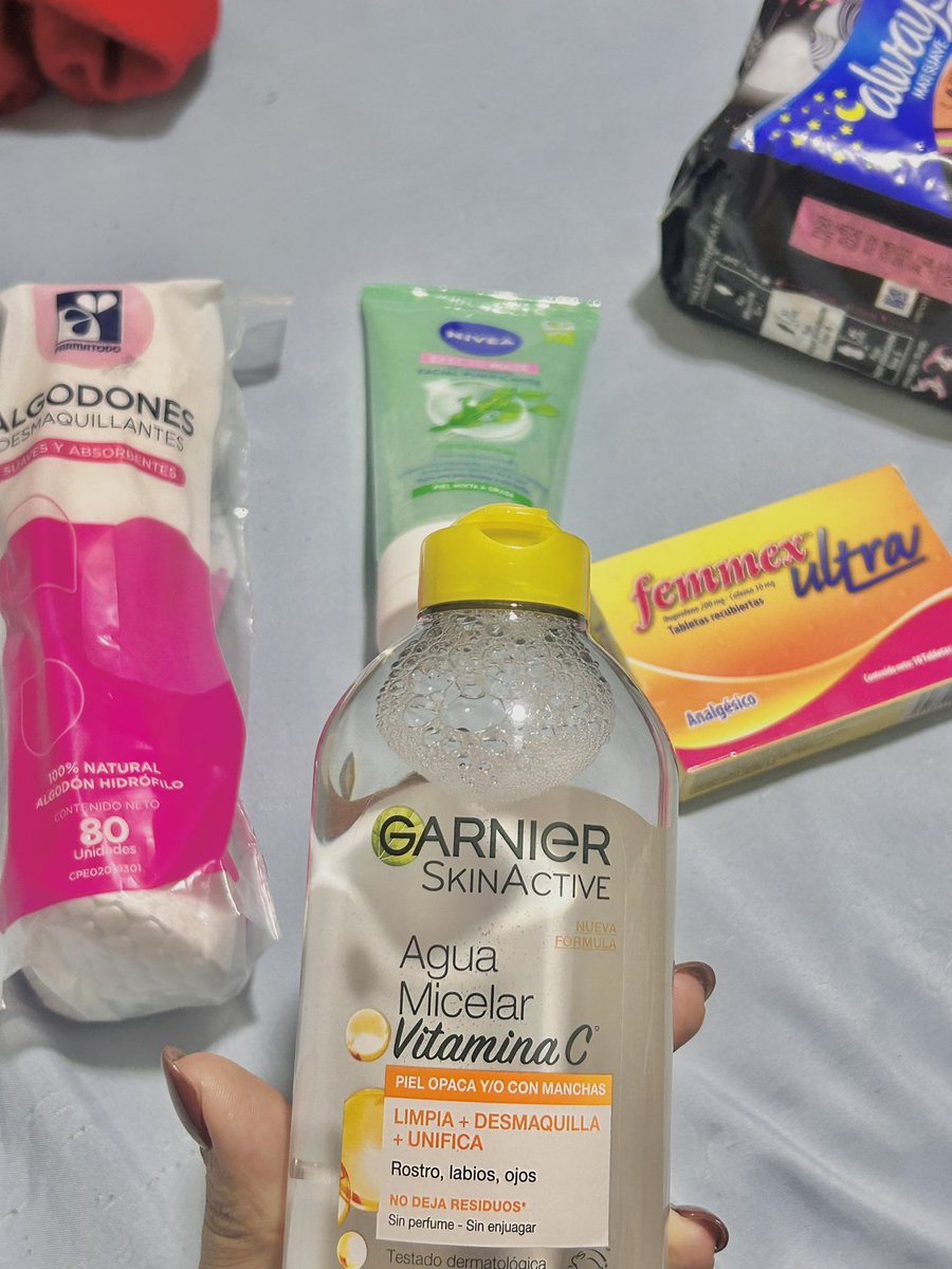 st3kman's tweet photo. Hoy llegue a casa de mi novio y me dijo “te compré esto para que te sientas cómoda cuando te quedes en mi casa” y quiero que sepan que no se como manejar tanto amor que siento en este momento https://t.co/vDH83vkLu8