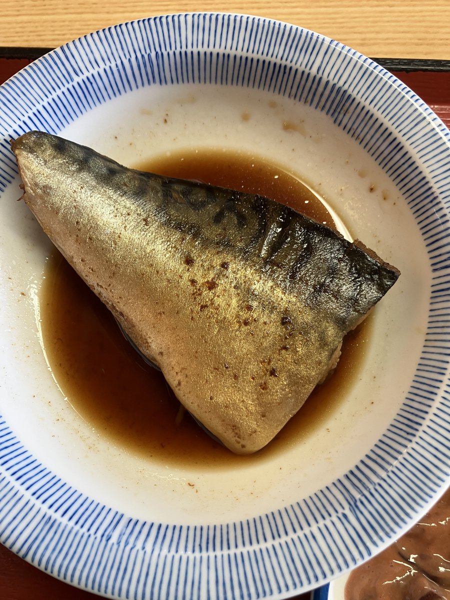 ゆかりんランチ
サバの煮付け
サバの煮付けやサバ味噌食べてるとブラック・ジャックの「上と下」思い出す。うまい飯と友情に上も下もない 