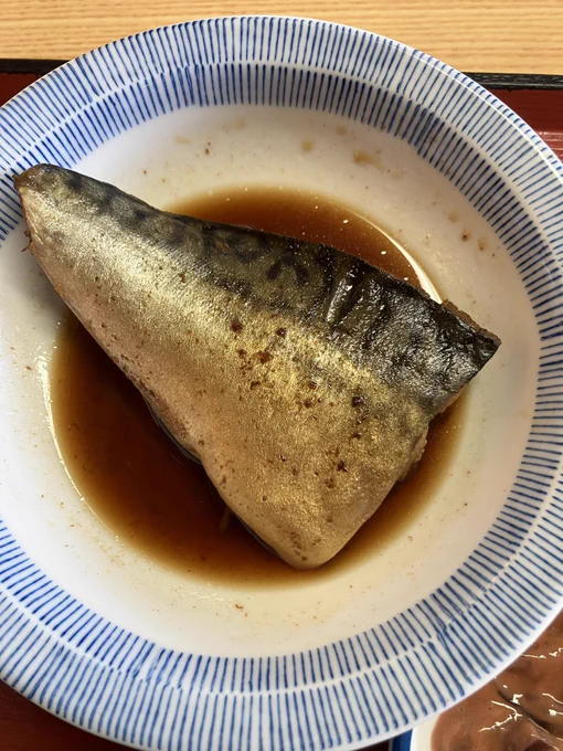 ゆかりんランチ
サバの煮付け
サバの煮付けやサバ味噌食べてるとブラック・ジャックの「上と下」思い出す。うまい飯と友情に上も下もない 