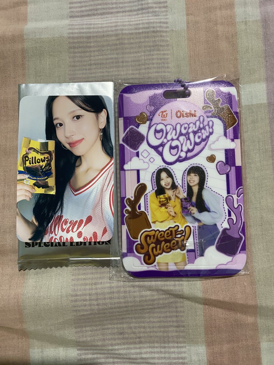 TaecHuta's tweet photo. wts twice ph

oishi pc and card holder
200 php / each

mop: gcash
mod: jt&amp;t direct, sdd within rizal

mina sana https://t.co/kN4gmTuAxd