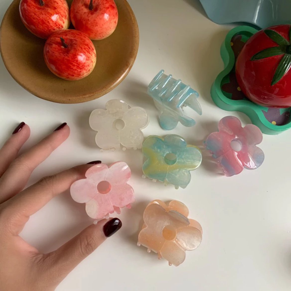 daisy bloom tweet media