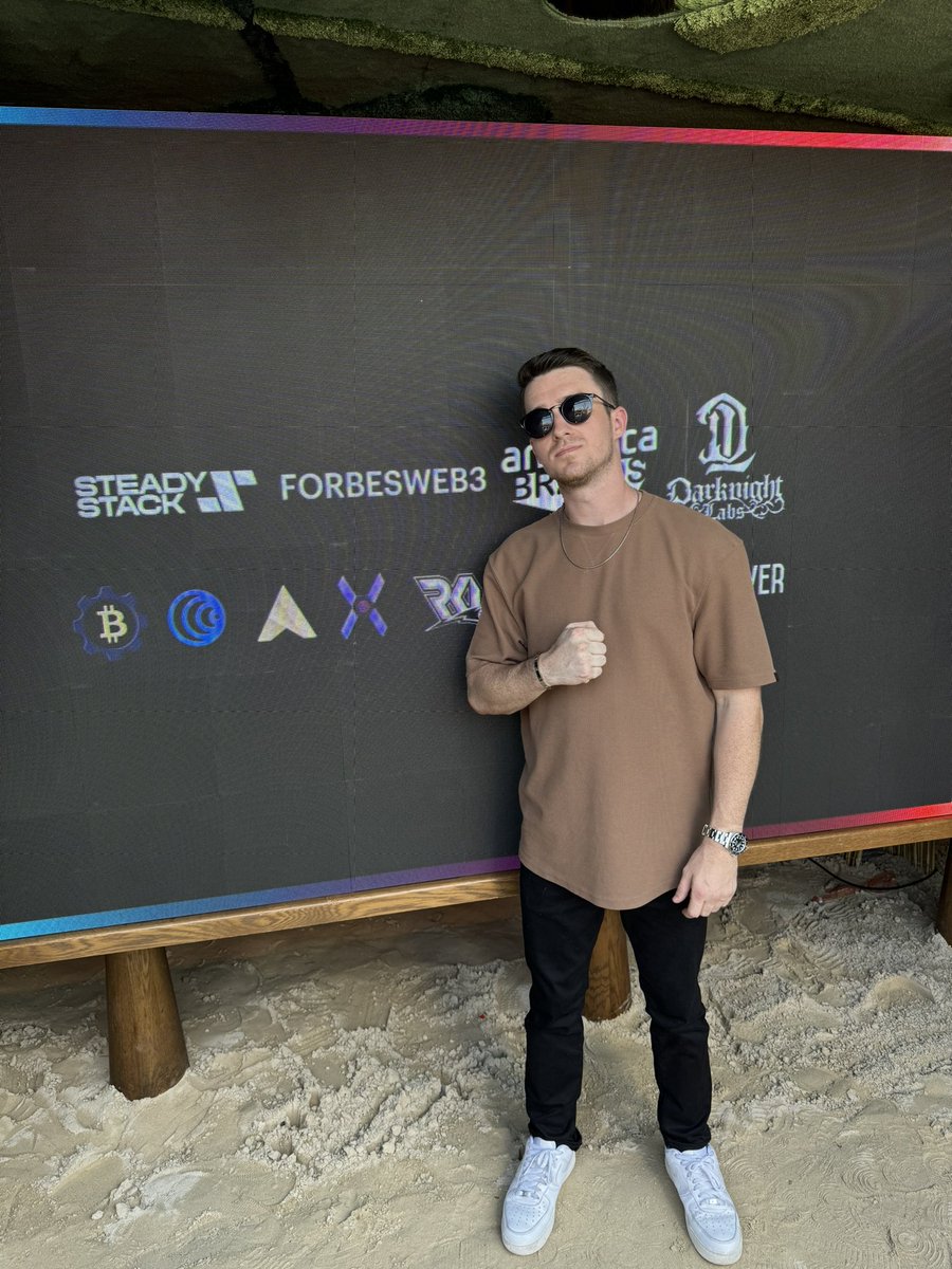 Dubai Event co hosted by @NexusLabsGG was a massive success yesterday🔥 Shoutout @SteadyStackNFT @ForbesWeb3 @animocabrands and the other partners for putting on an incredible event. Last 2 days left in Dubai before it’s back to Miami. Time to catch up on work and relax a bit.