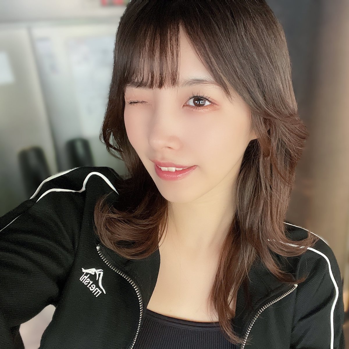 500000000年ぶりの自撮り褒めてください。